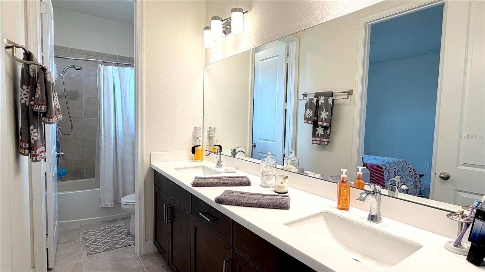 Image 10 of 56 For 727 Annabell Ridge Road