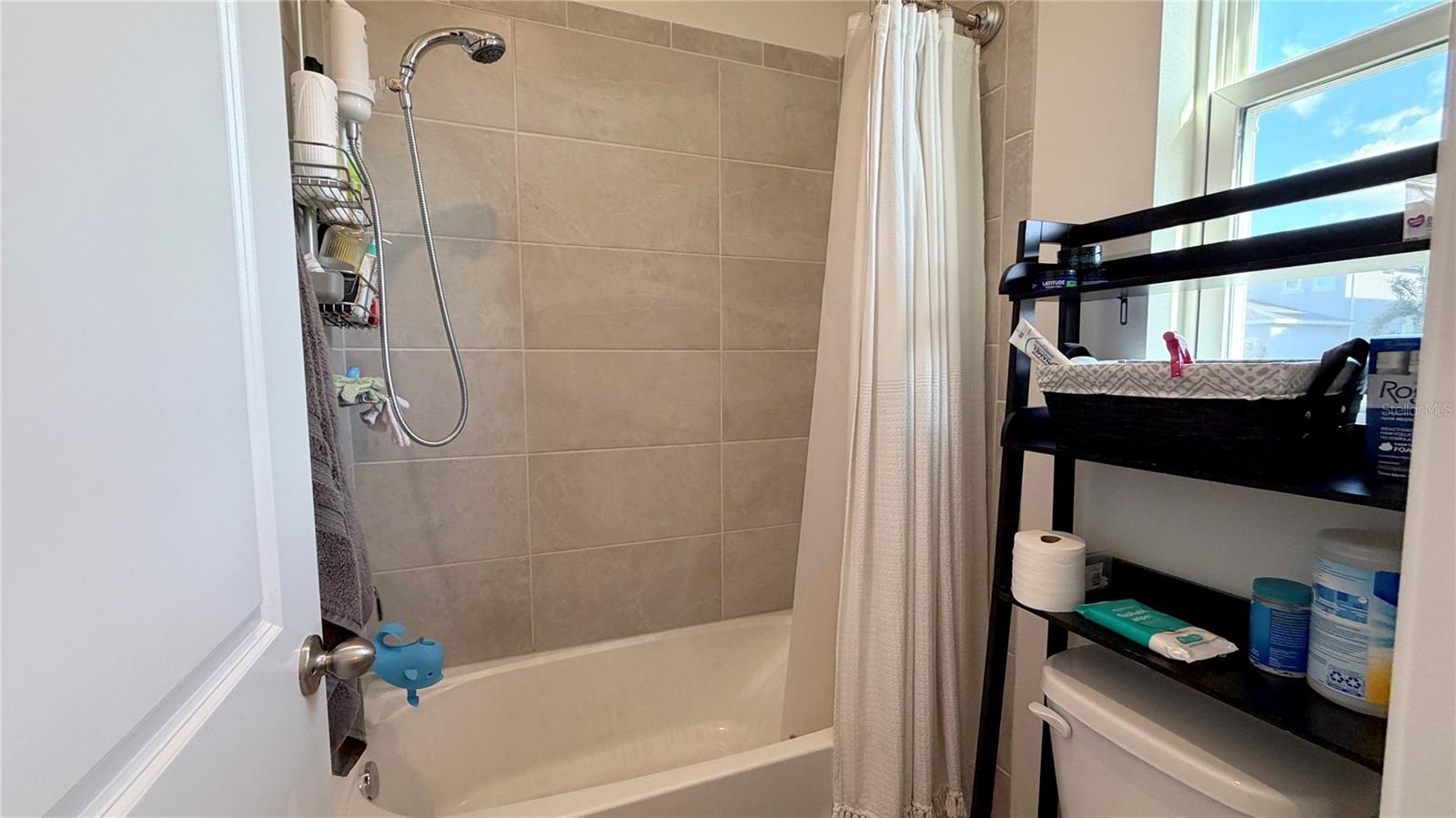 Image 11 of 56 For 727 Annabell Ridge Road