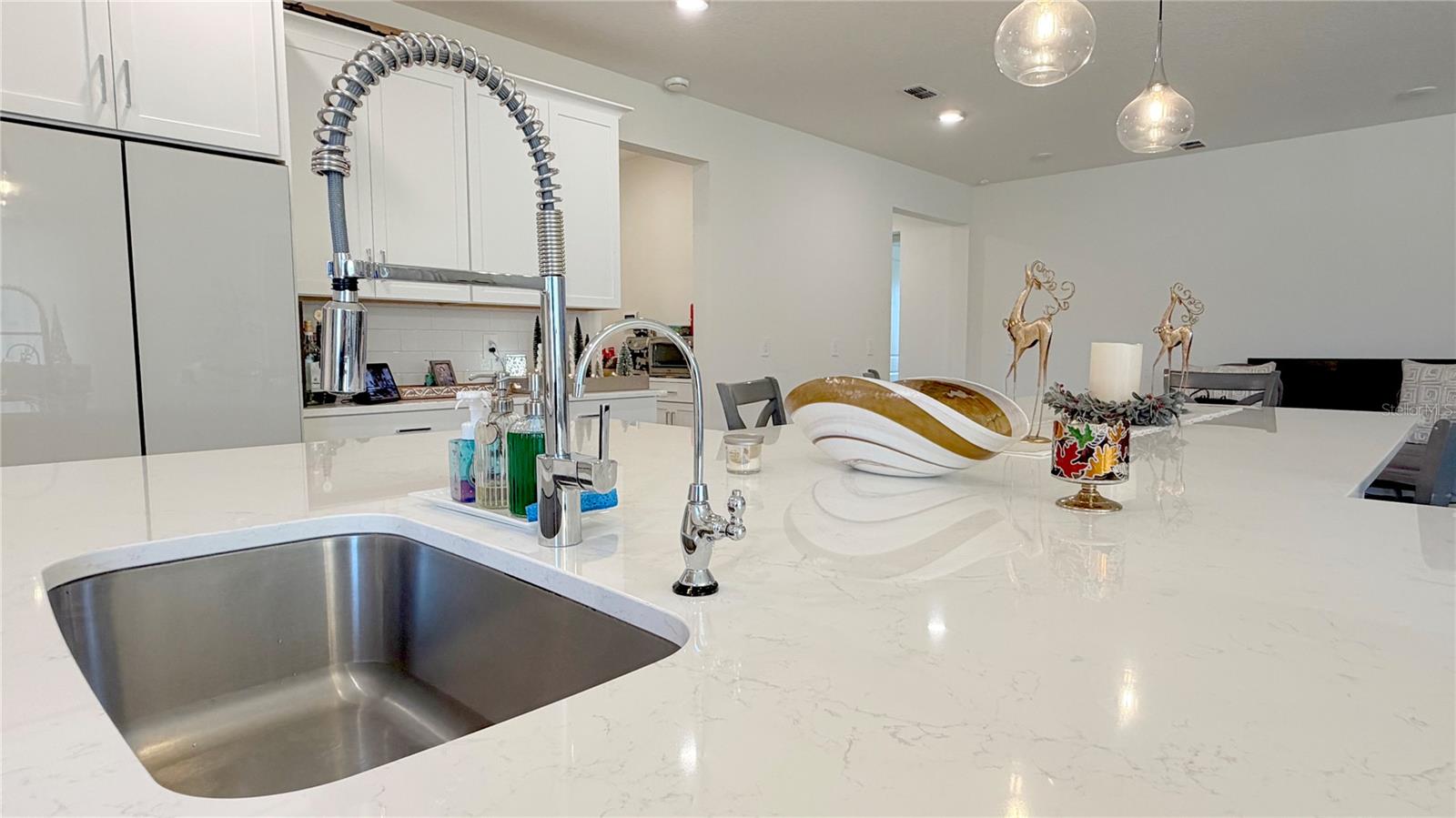 Image 24 of 56 For 727 Annabell Ridge Road