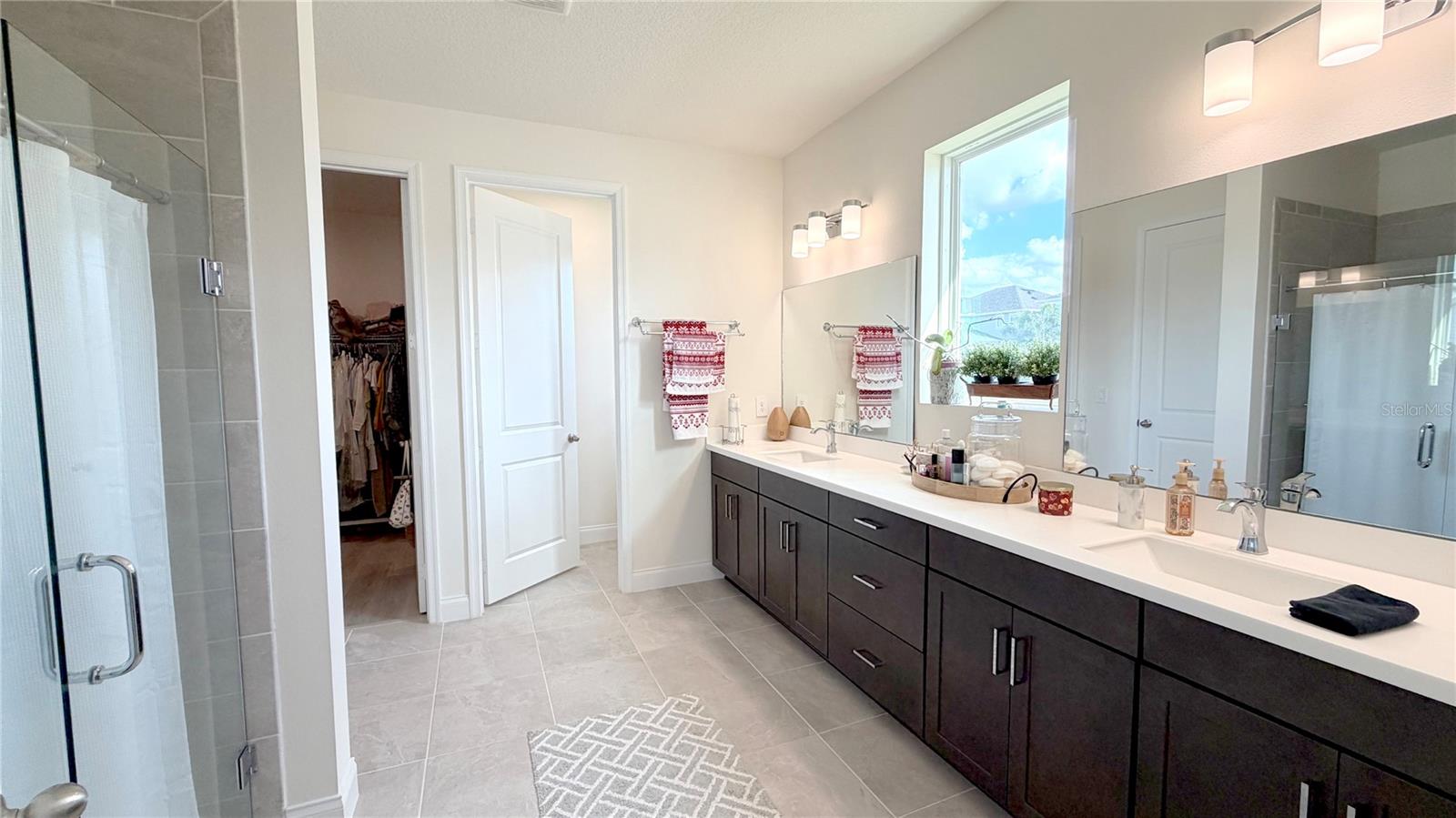 Image 36 of 56 For 727 Annabell Ridge Road