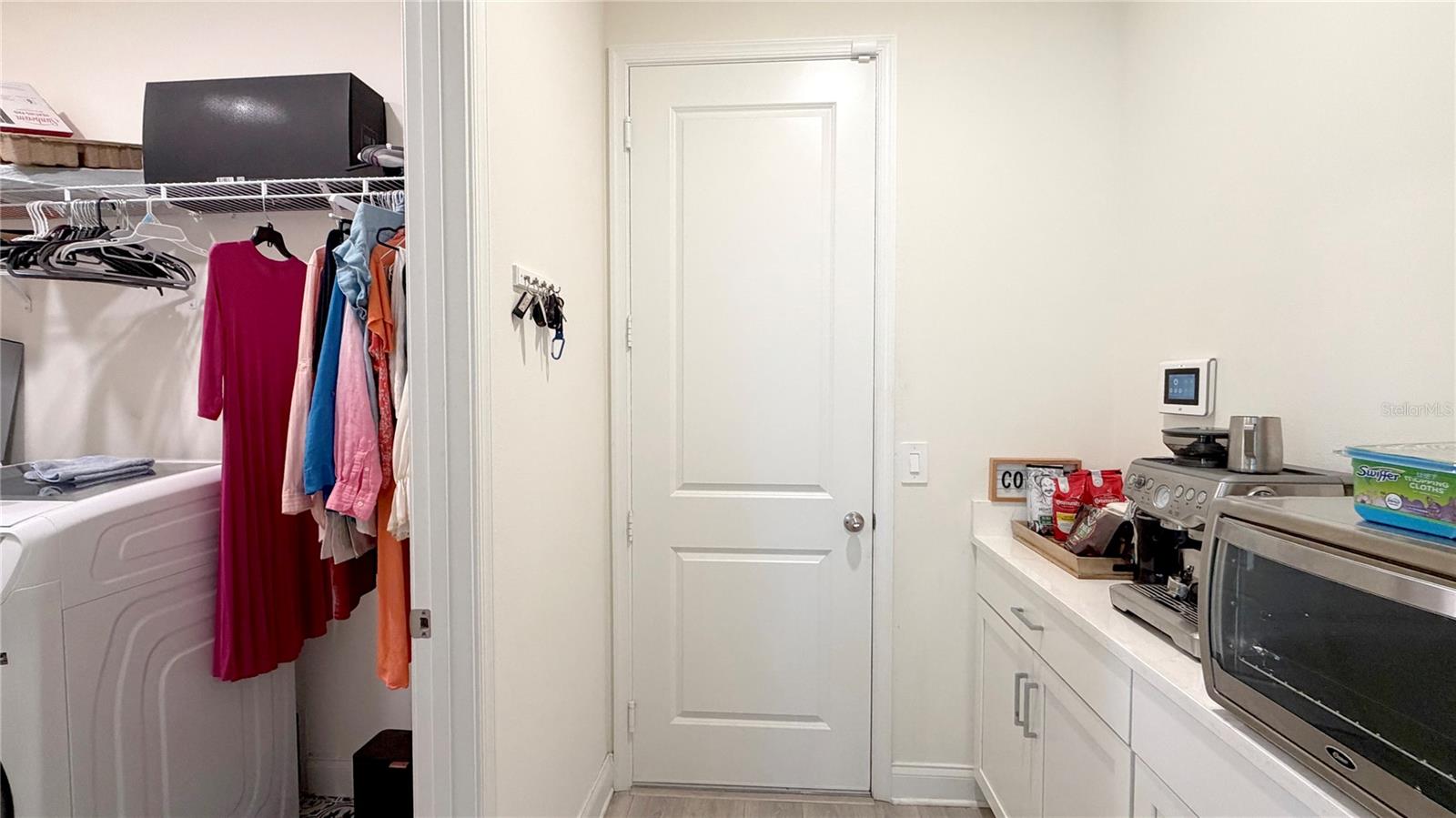 Image 41 of 56 For 727 Annabell Ridge Road