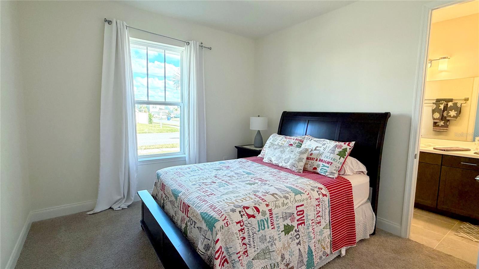 Image 7 of 56 For 727 Annabell Ridge Road