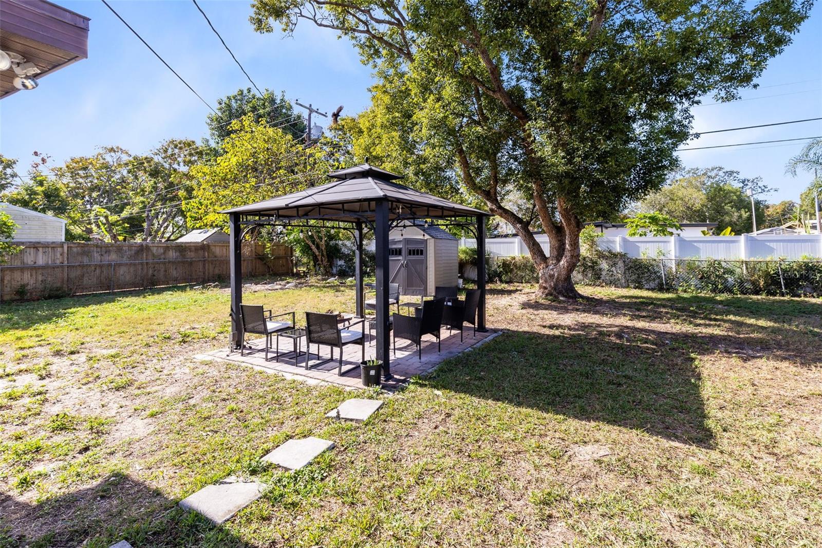 Image 19 of 28 For 1214 Maverick Drive