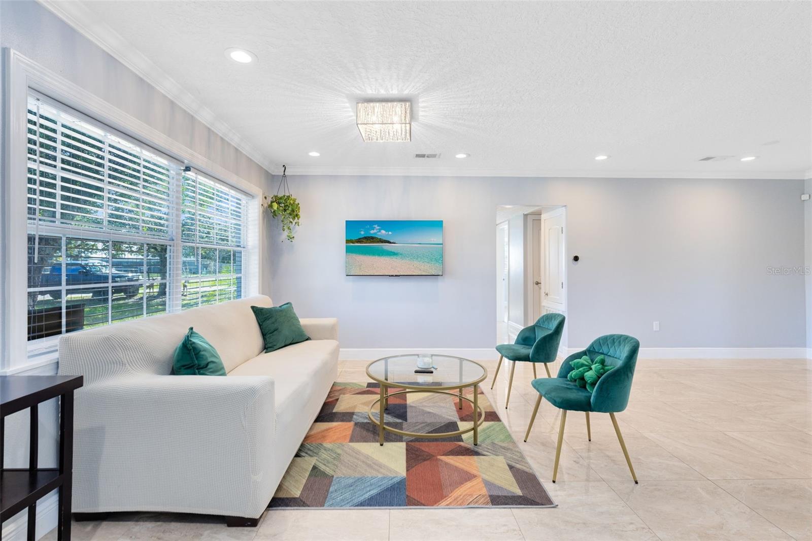 Image 6 of 28 For 1214 Maverick Drive