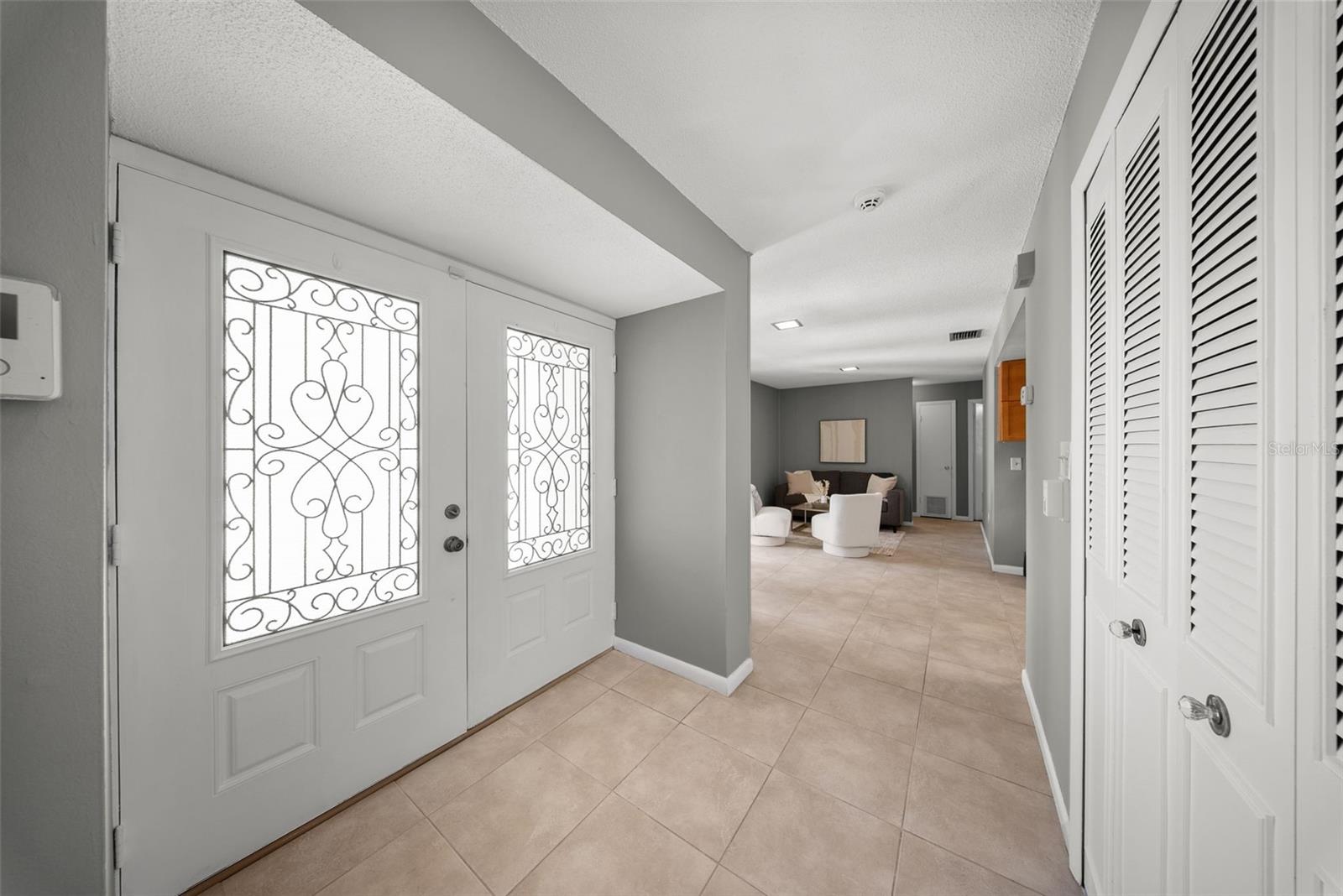 Image 5 of 37 For 6120 Castlewood Lane