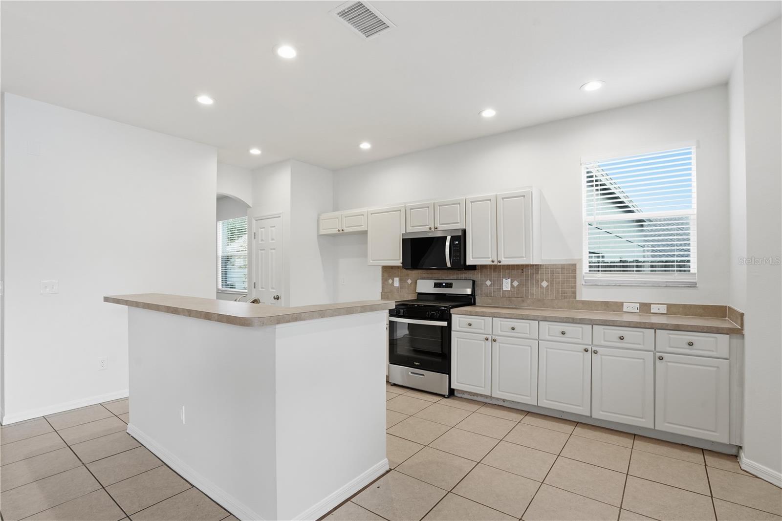 Image 16 of 39 For 12628 Bramfield Drive