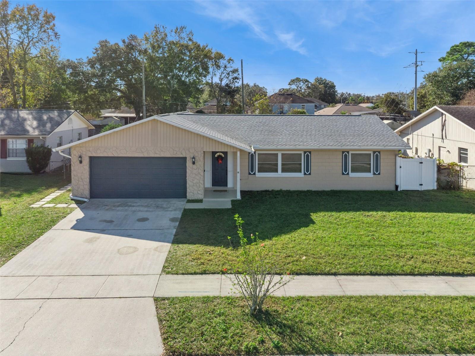 Image 2 of 48 For 10016 Bridlewood Avenue