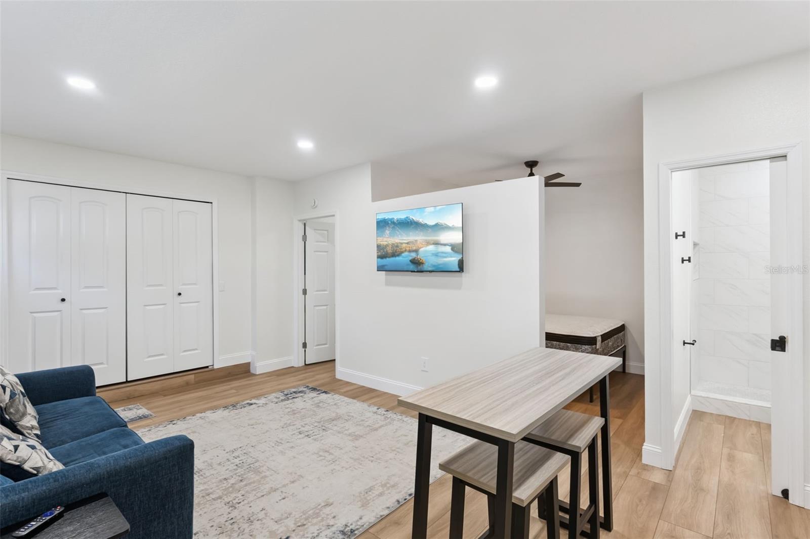 Image 30 of 48 For 10016 Bridlewood Avenue