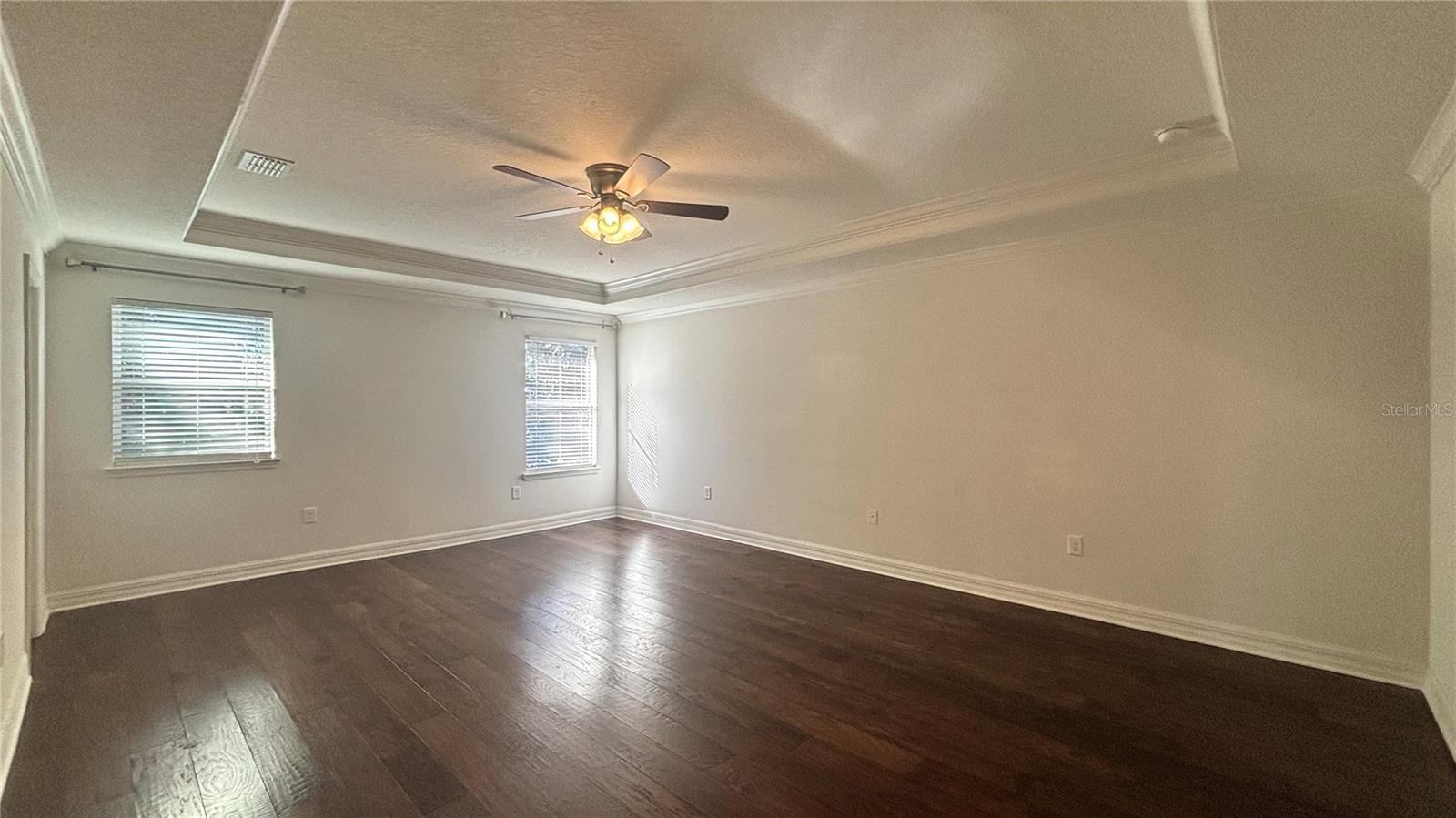 Image 11 of 27 For 11892 Thatcher Avenue