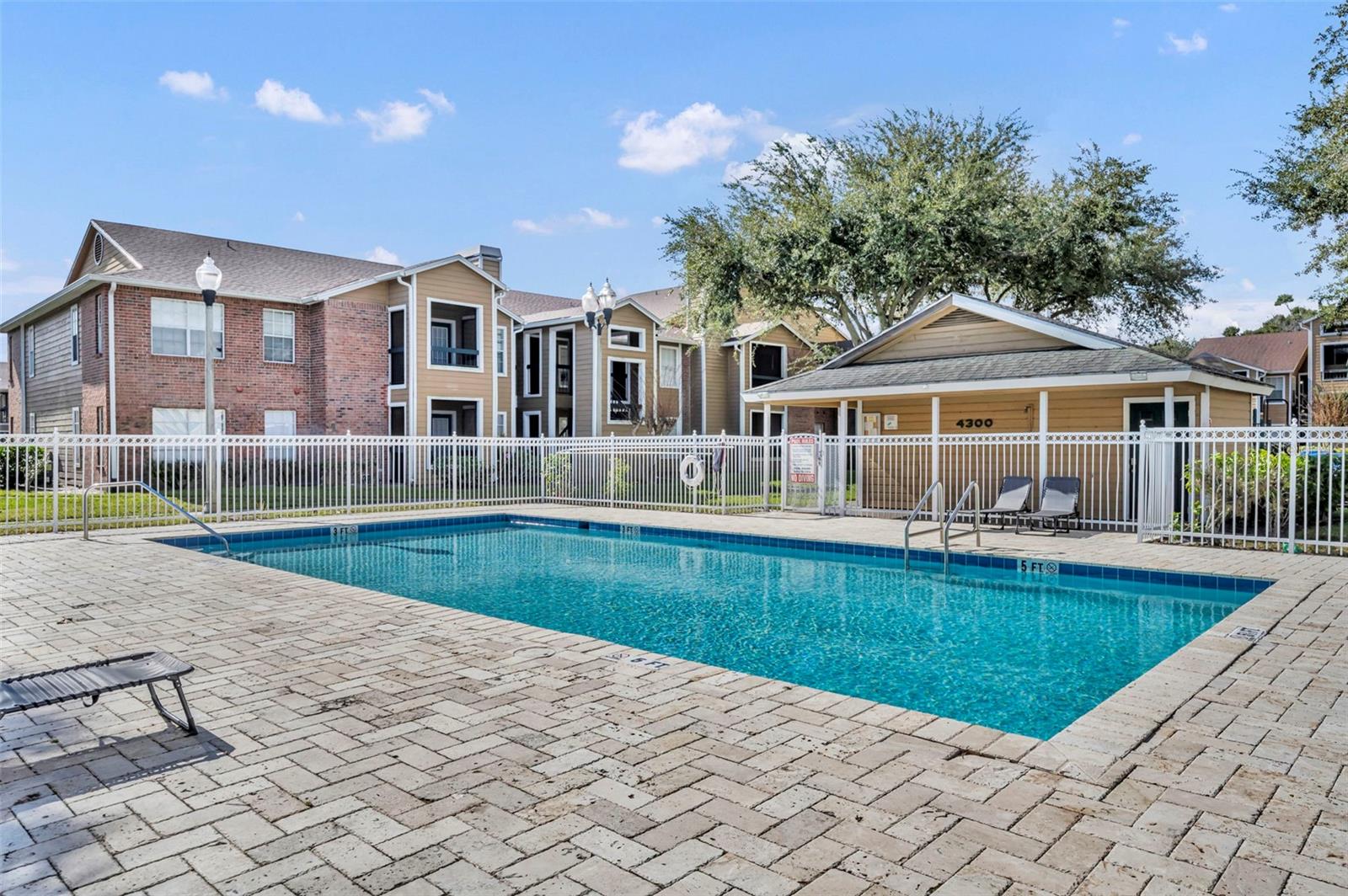 Image 20 of 21 For 5600 Devonbriar Way N203