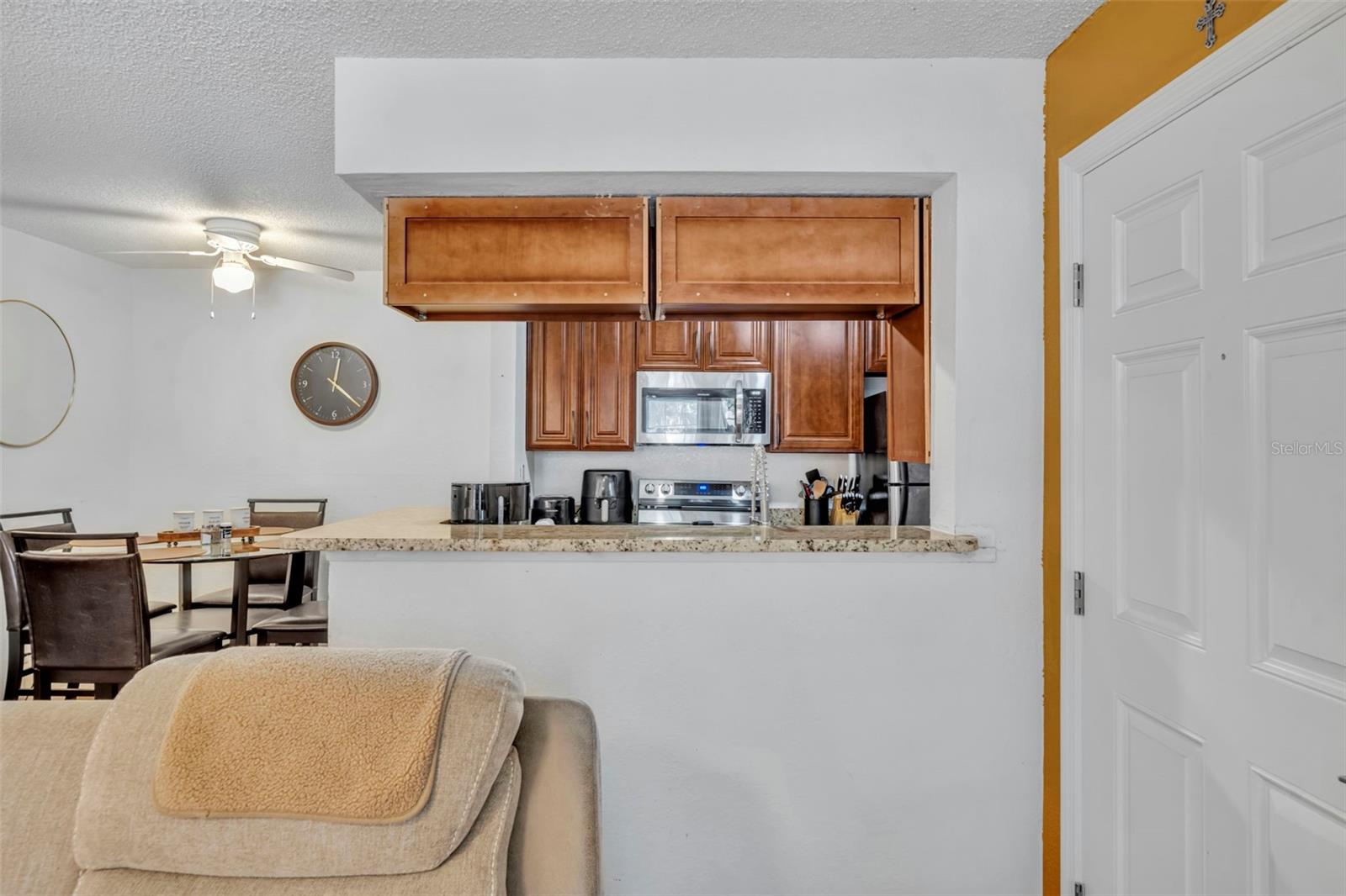 Image 8 of 21 For 5600 Devonbriar Way N203