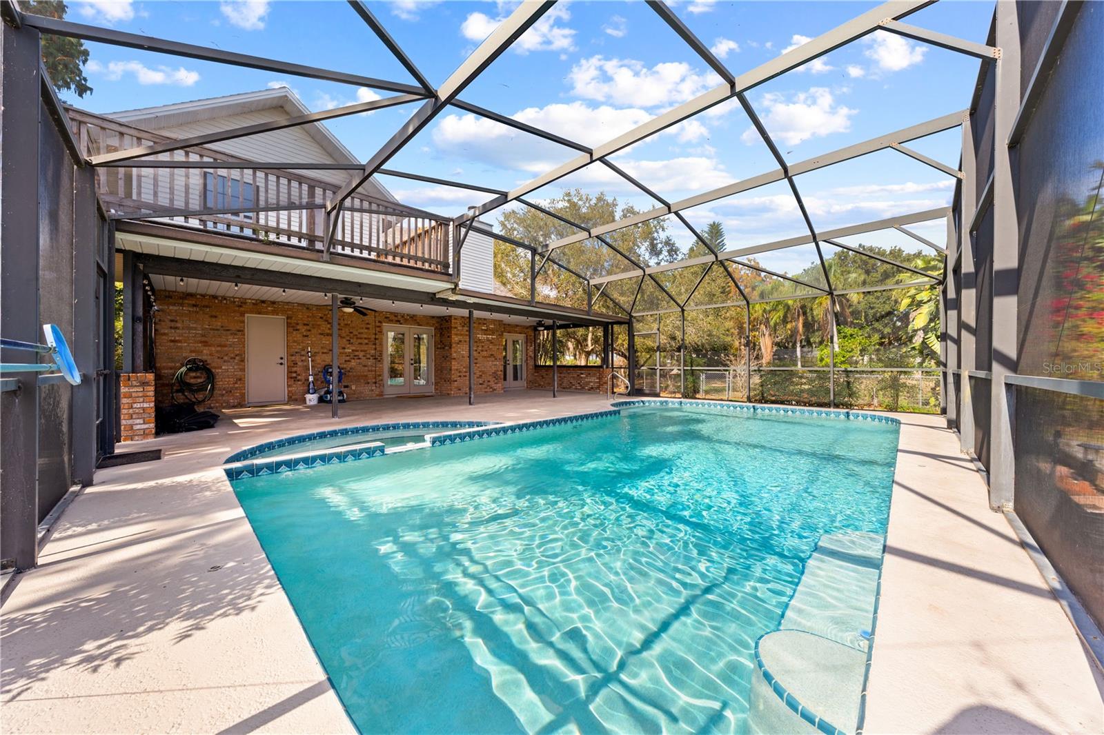 Image 53 of 71 For 215 Lake Shore Boulevard