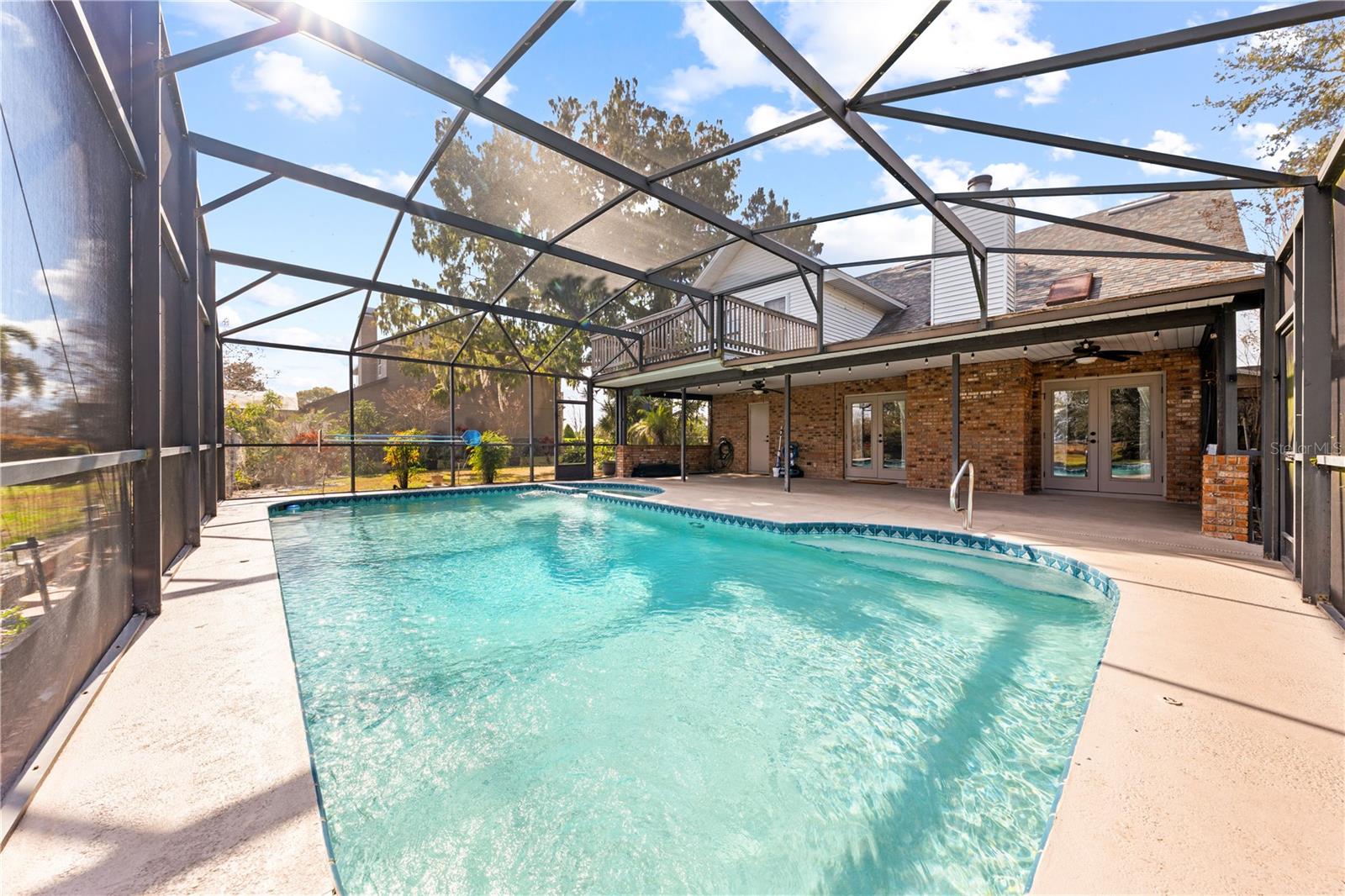 Image 54 of 71 For 215 Lake Shore Boulevard