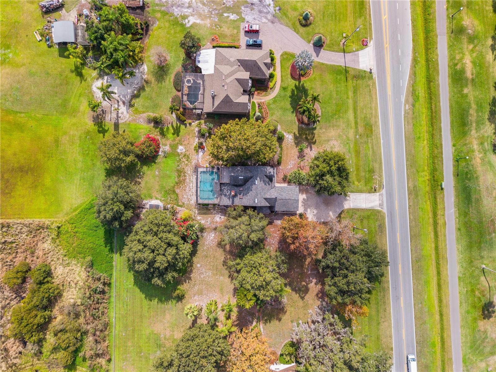 Image 61 of 71 For 215 Lake Shore Boulevard