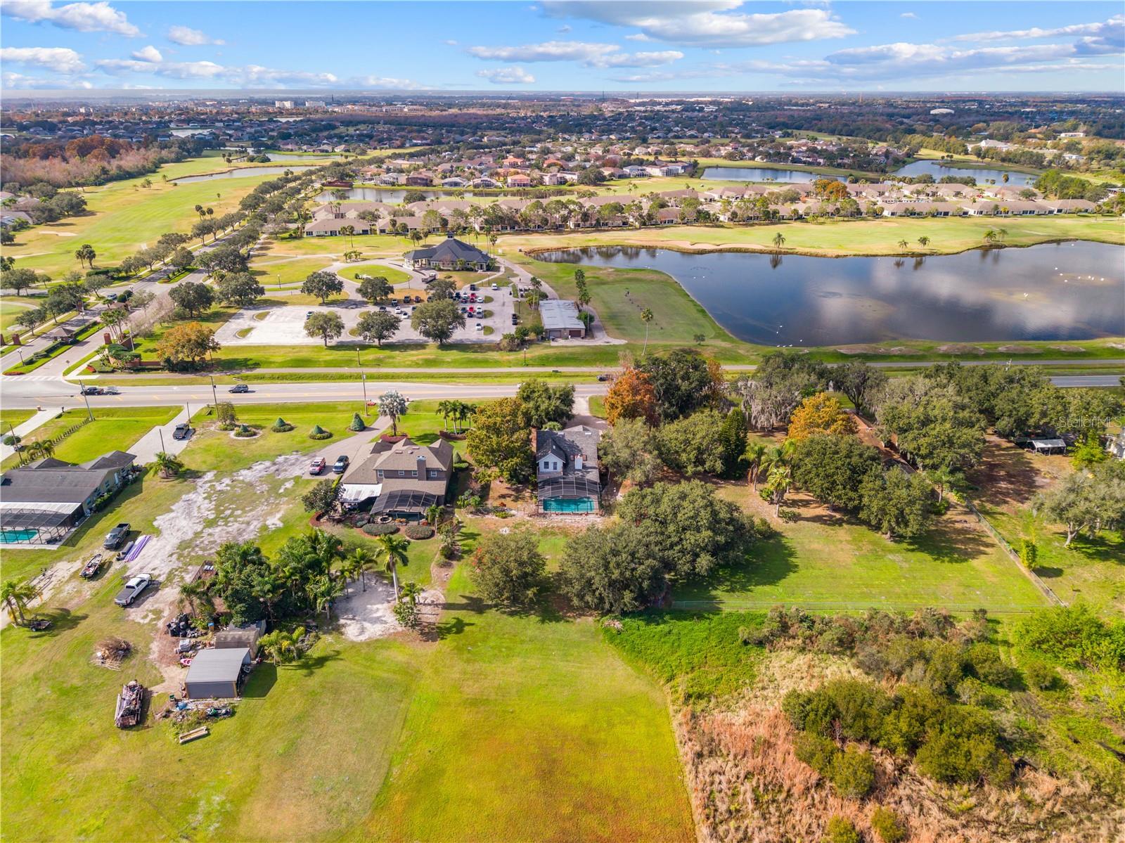 Image 64 of 71 For 215 Lake Shore Boulevard