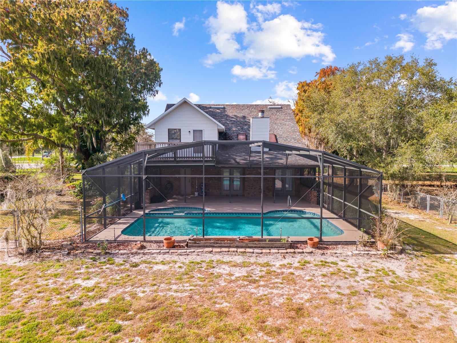 Image 69 of 71 For 215 Lake Shore Boulevard