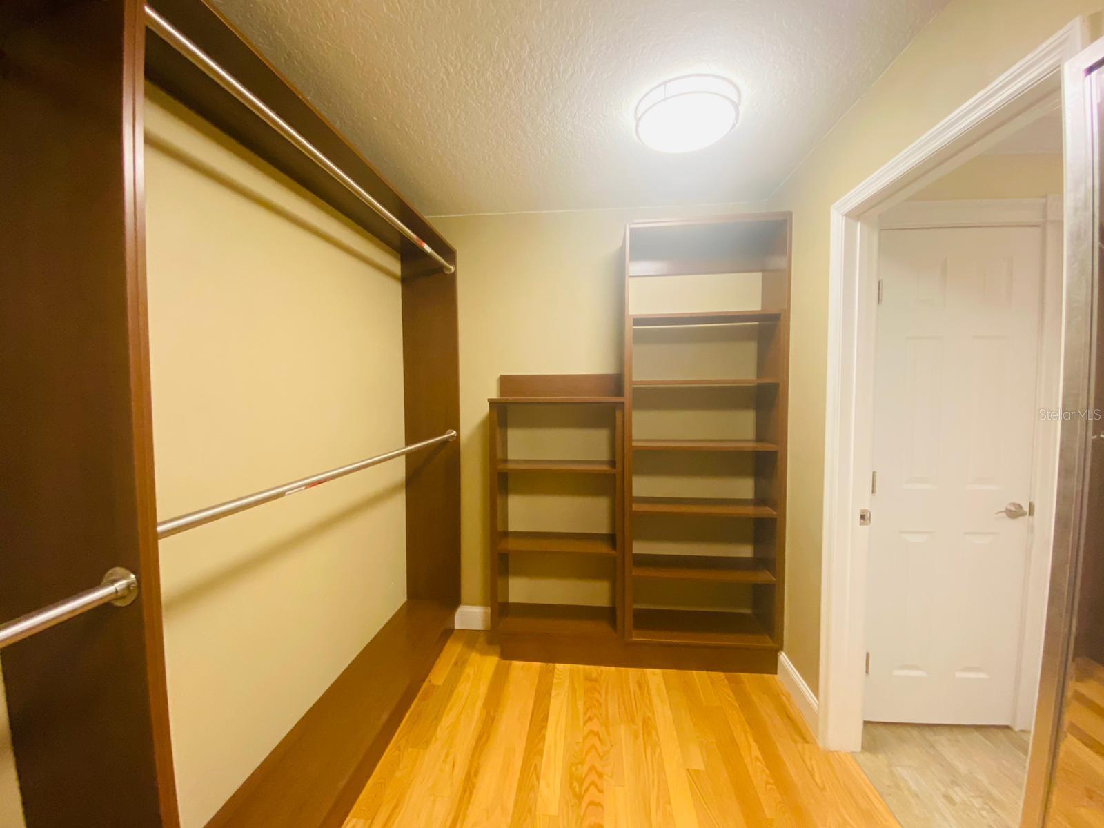 Image 26 of 42 For 3838 Regents Way