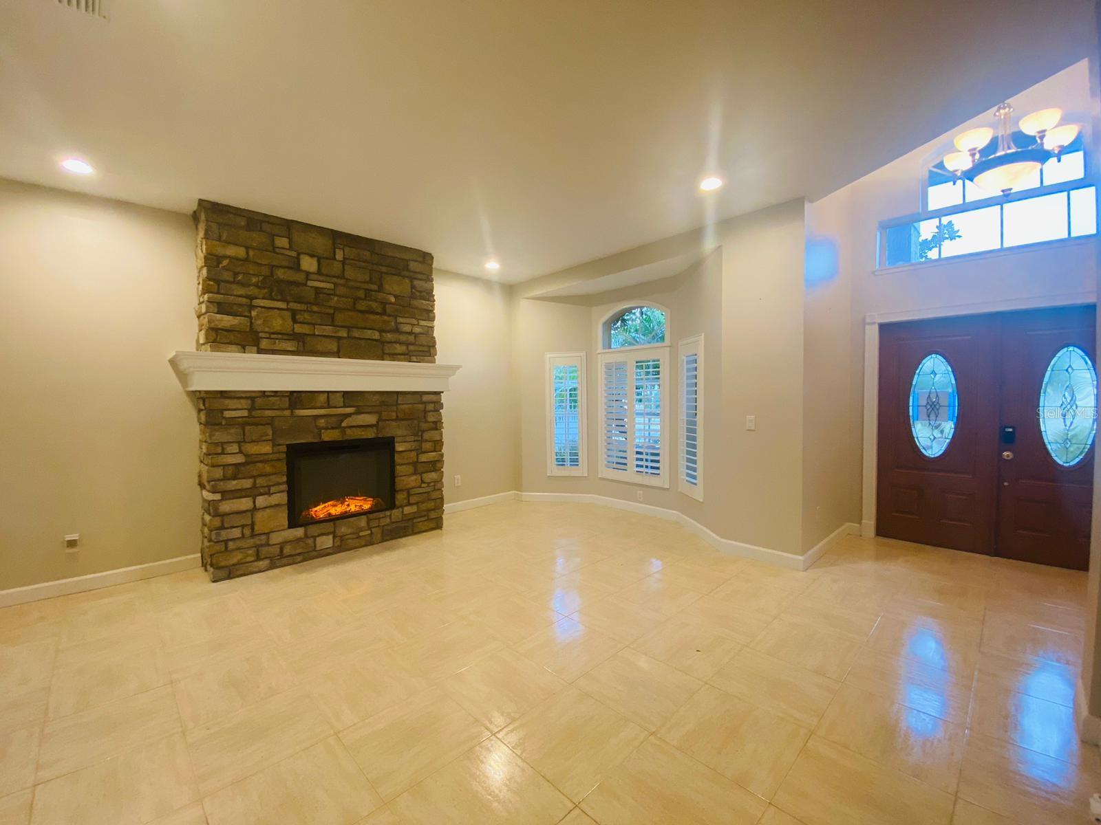 Image 3 of 42 For 3838 Regents Way