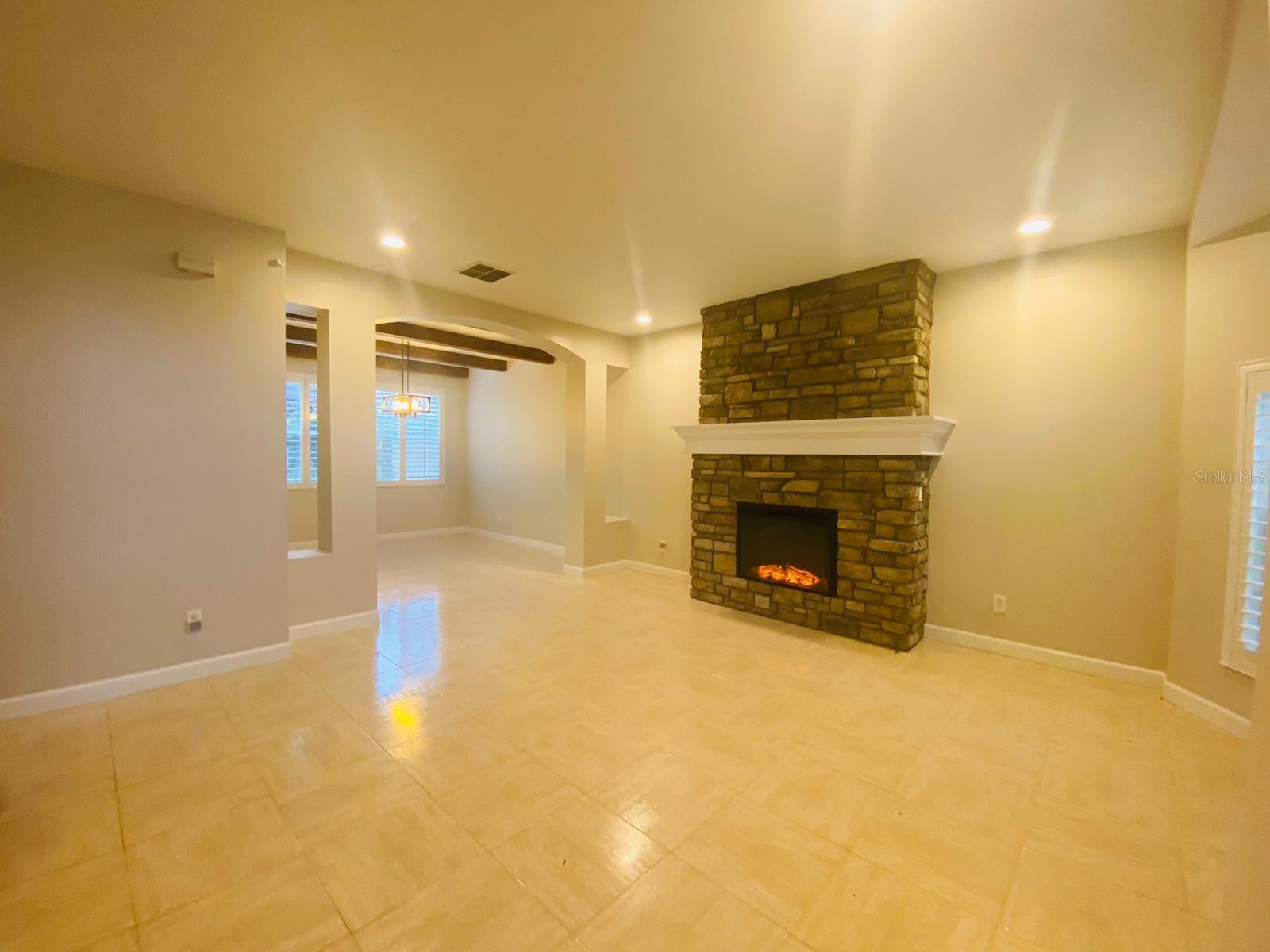 Image 6 of 42 For 3838 Regents Way