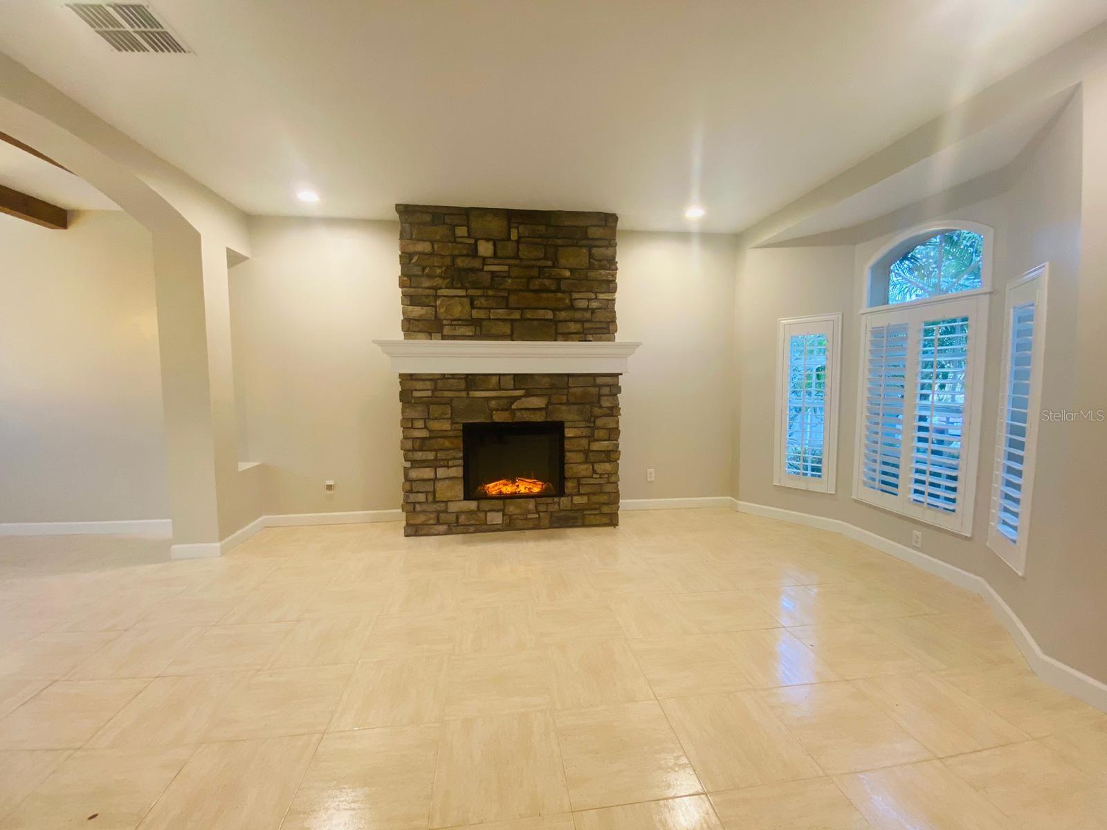 Image 8 of 42 For 3838 Regents Way