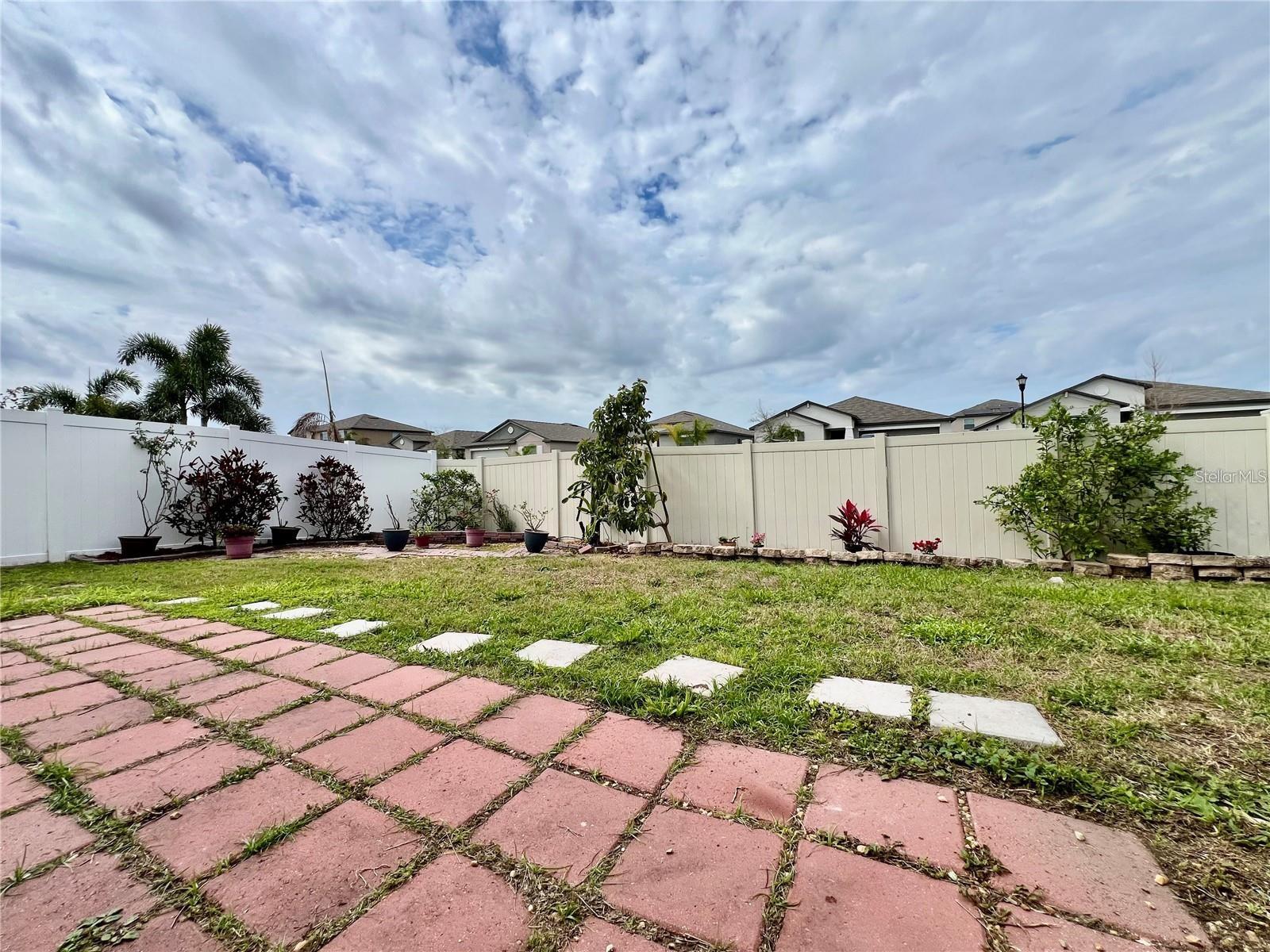 Image 34 of 43 For 724 Parker Den Drive