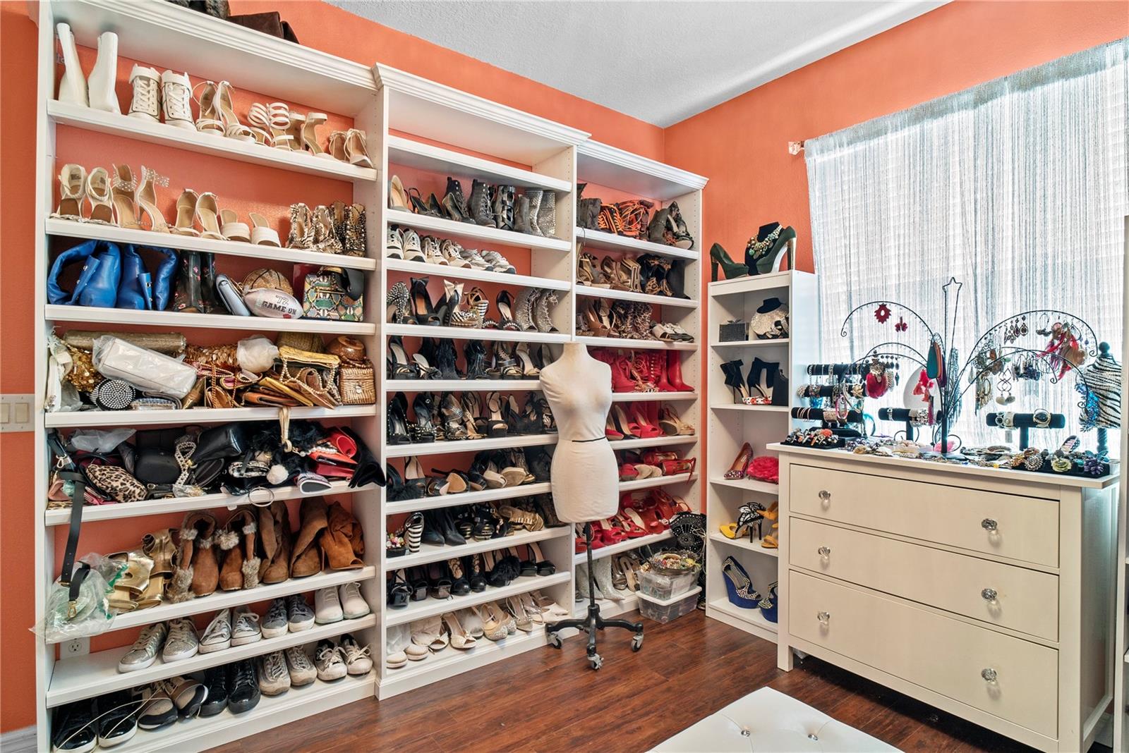 Image 14 of 46 For 2556 Cabernet Circle