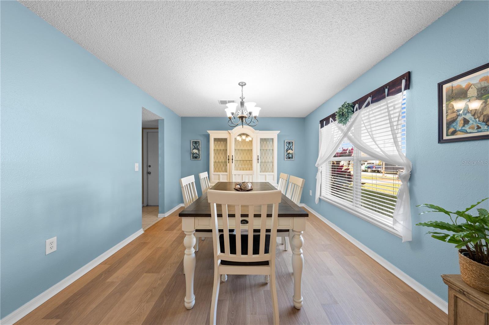 Image 10 of 67 For 6114 Waterfield Way