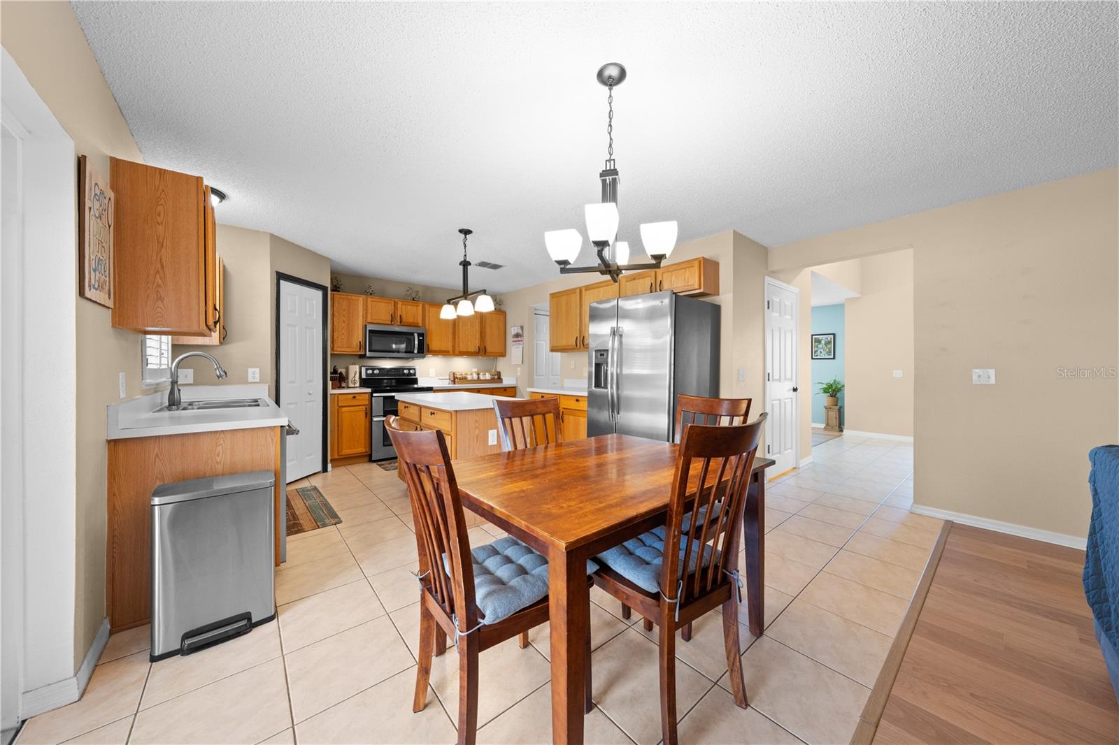 Image 22 of 67 For 6114 Waterfield Way