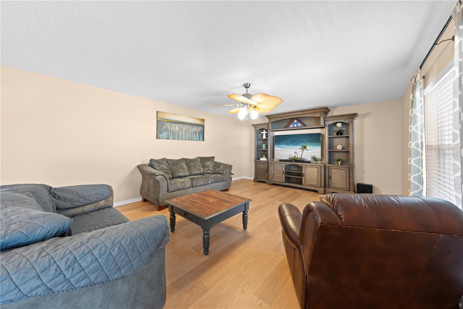 Image 26 of 67 For 6114 Waterfield Way