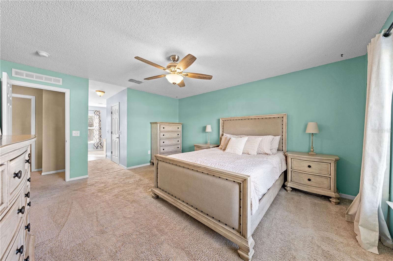 Image 39 of 67 For 6114 Waterfield Way