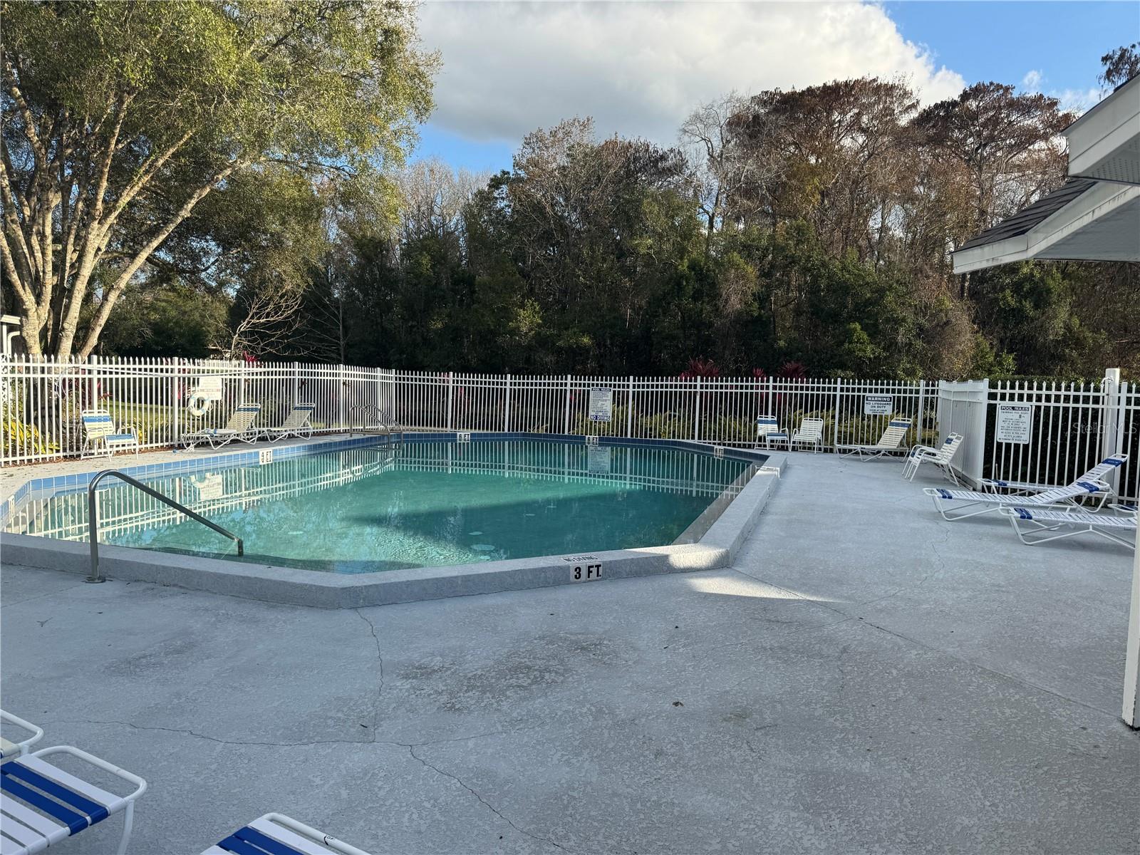 Image 12 of 12 For 513 Green Spring Circle .