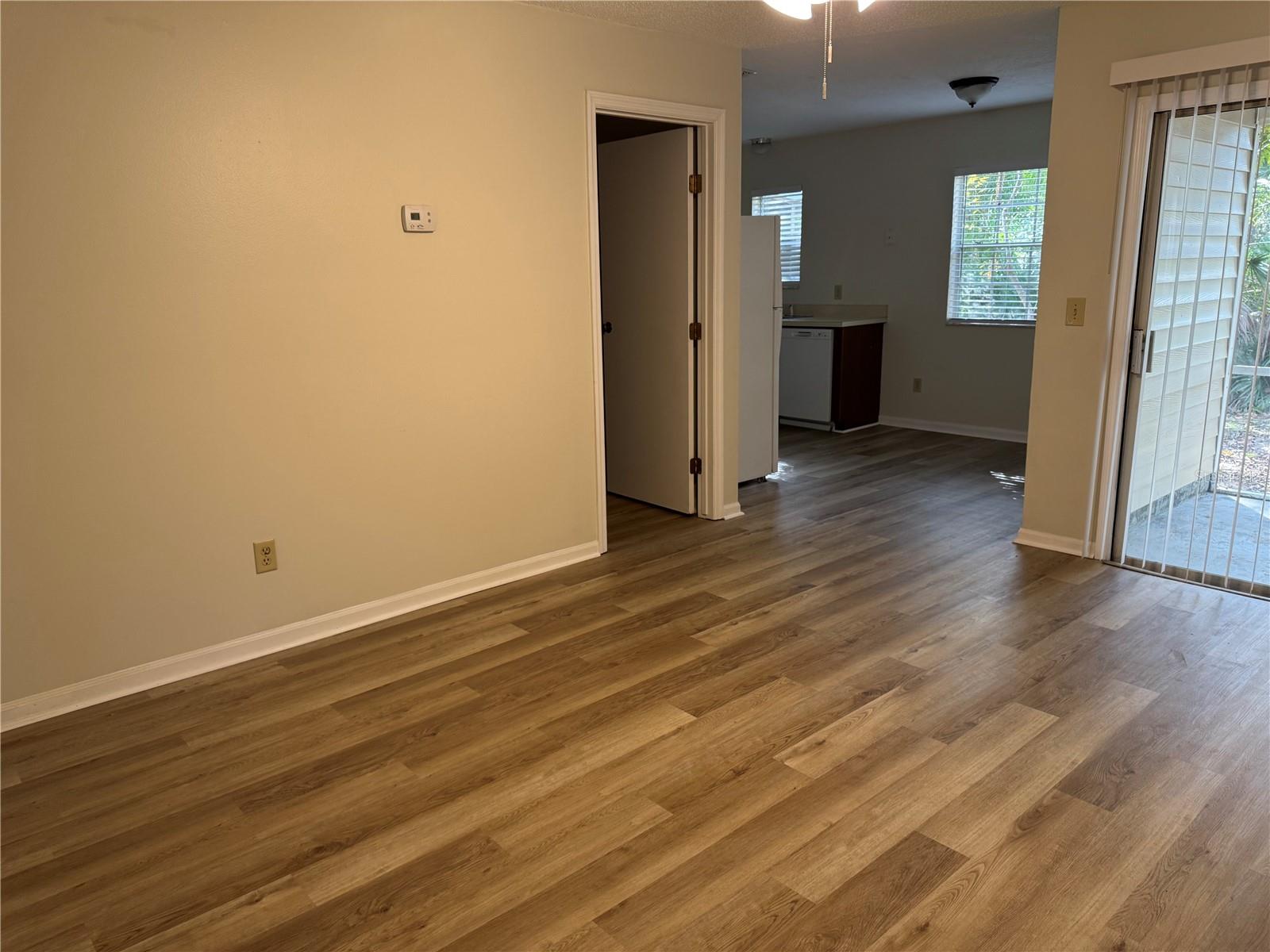 Image 2 of 12 For 513 Green Spring Circle .