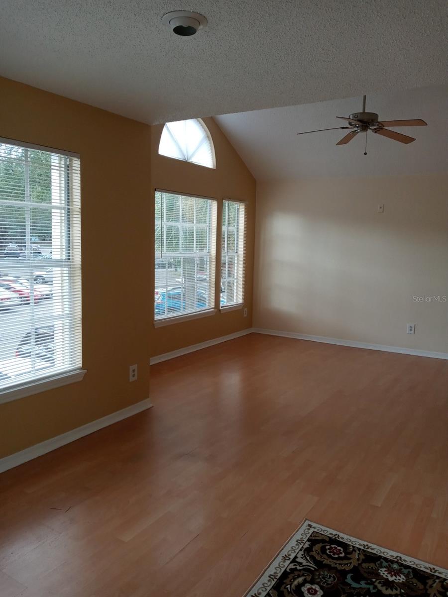 Image 4 of 17 For 1069 Hiawassee Road 1321