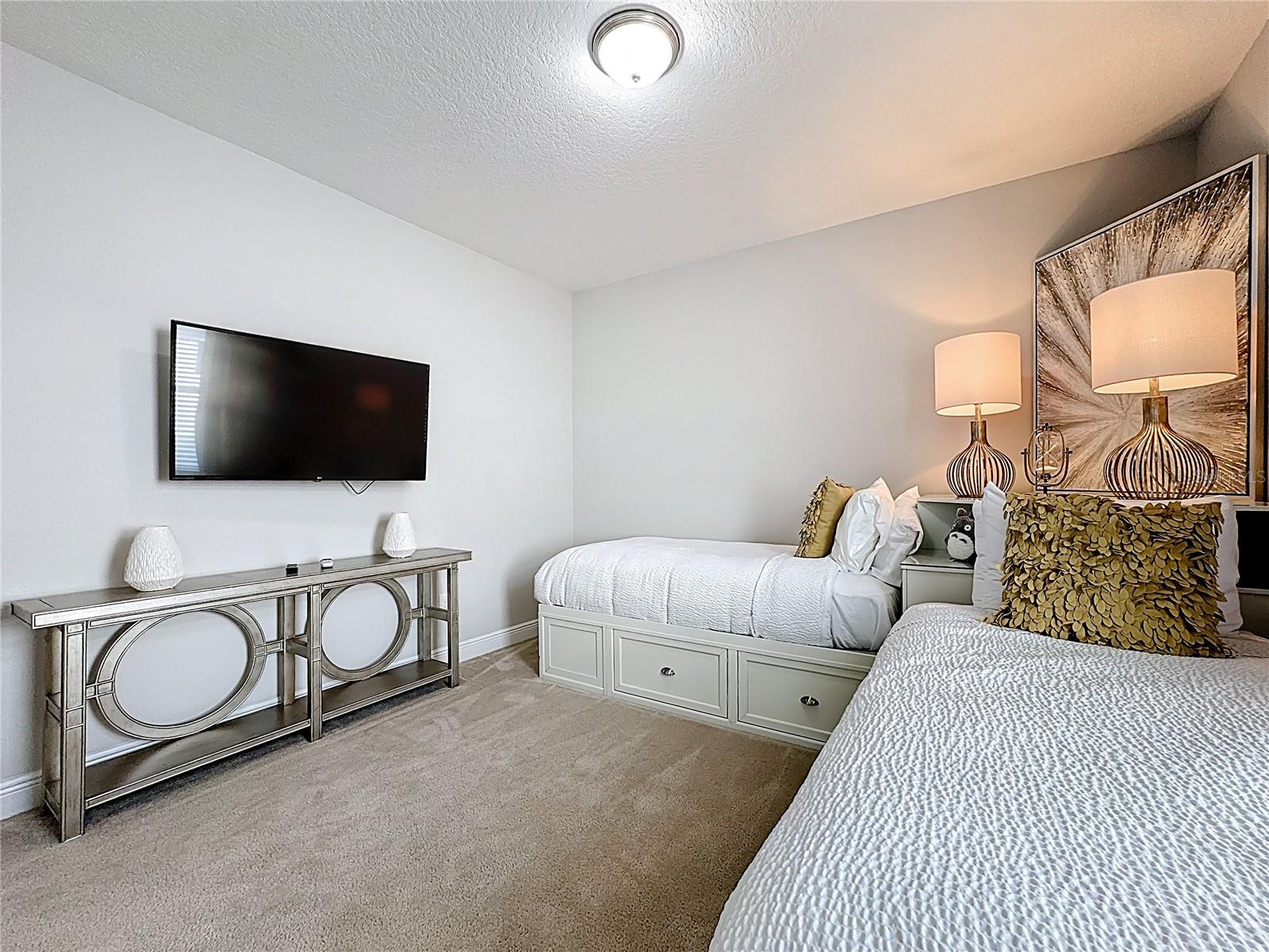 Image 31 of 75 For 7457 Marker Avenue