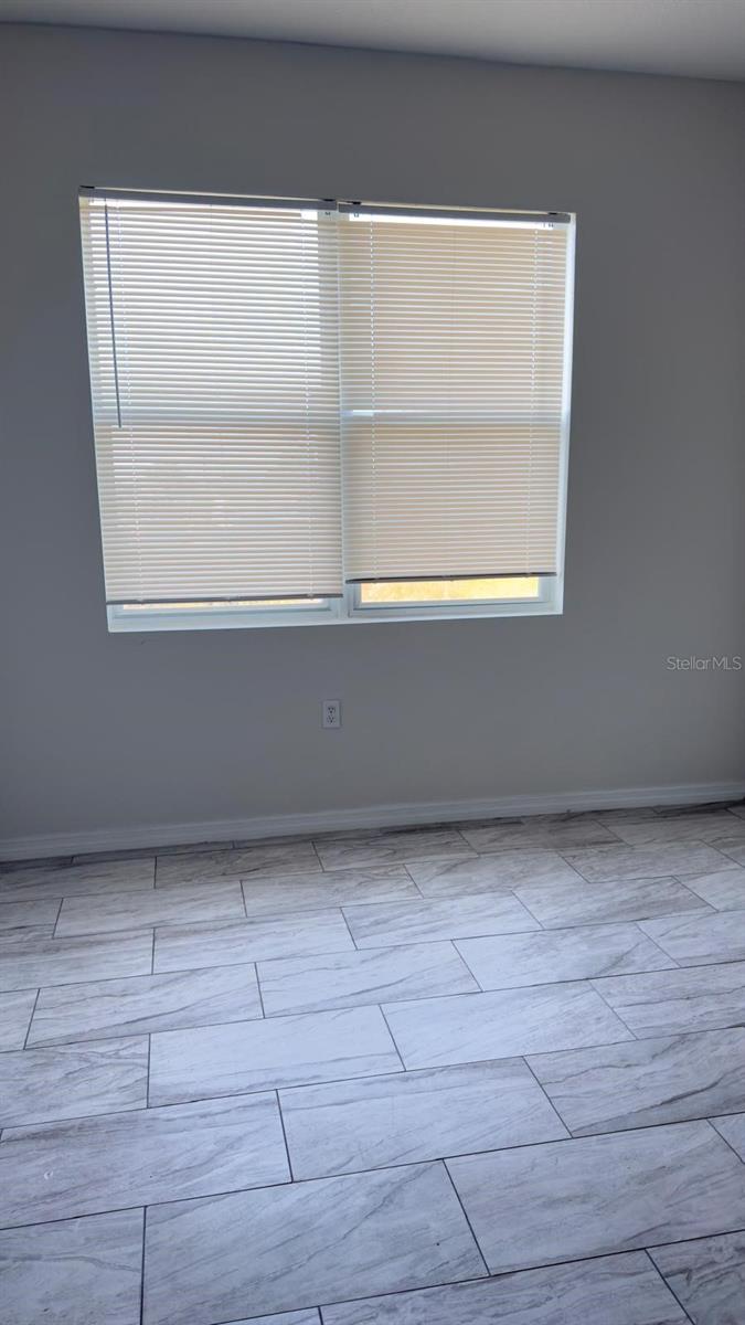 Image 8 of 23 For 751 Isaacville Drive 213