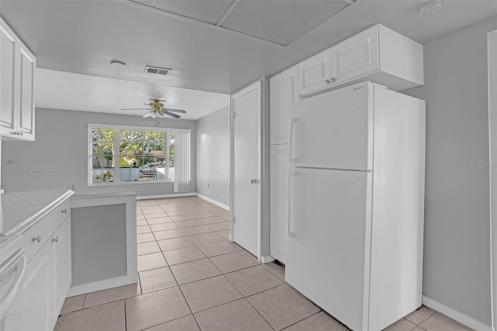 Image 10 of 31 For 621 Ashberry Lane