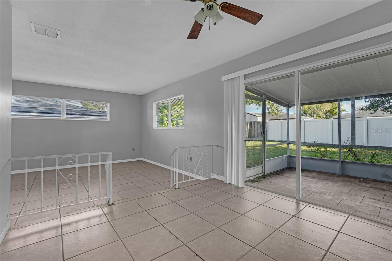 Image 16 of 31 For 621 Ashberry Lane