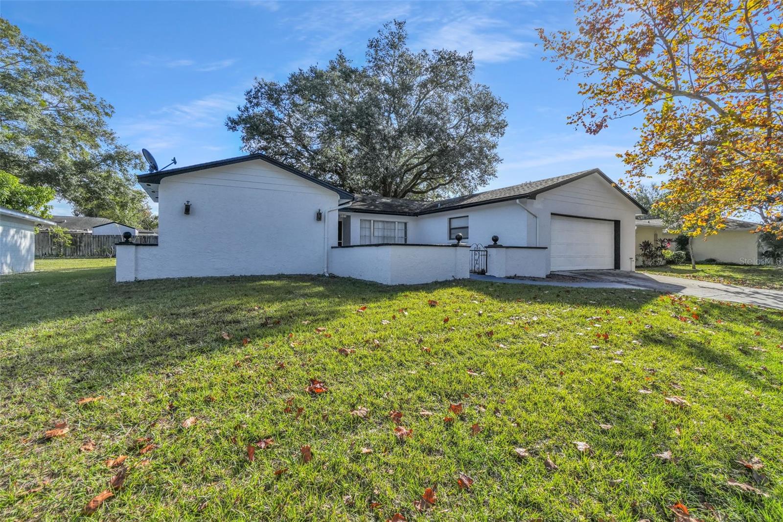 Image 2 of 31 For 621 Ashberry Lane