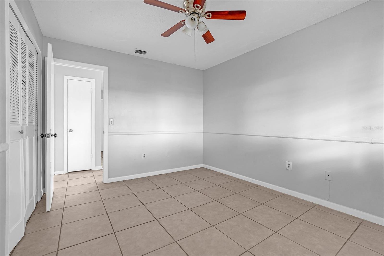 Image 27 of 31 For 621 Ashberry Lane