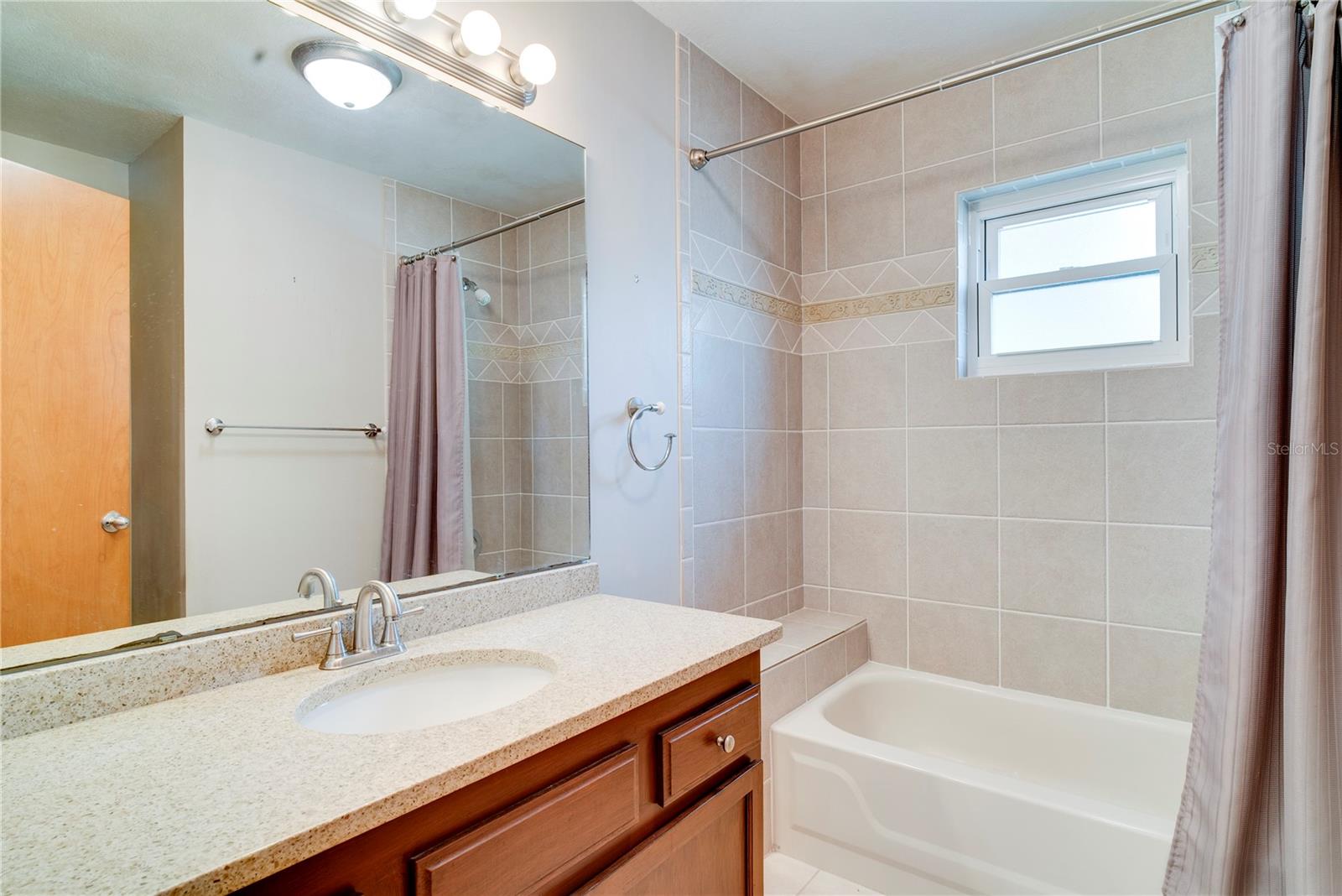 Image 11 of 21 For 1504 Spring Ridge Circle