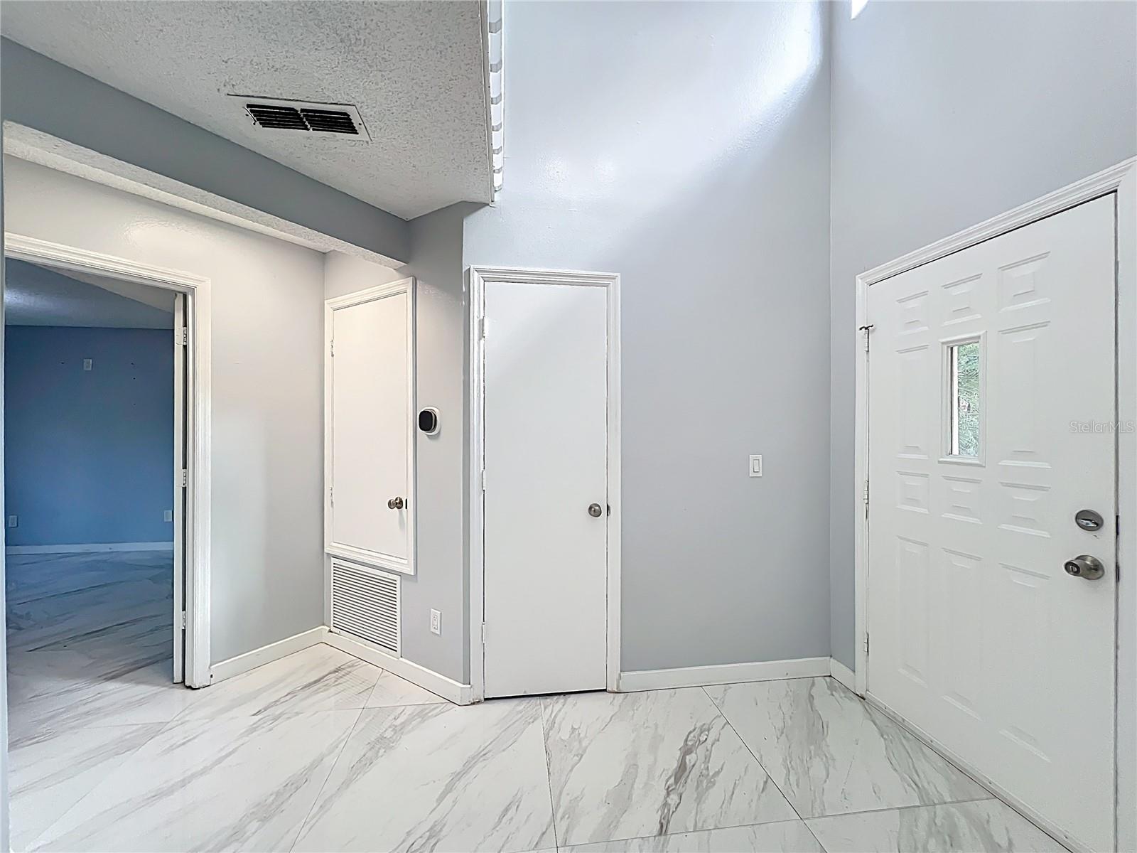 Image 8 of 53 For 622 Anhinga Road