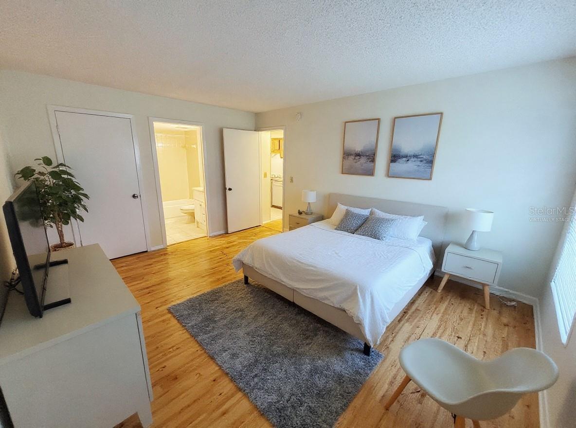 Image 18 of 33 For 4034 Dream Oak Place 104