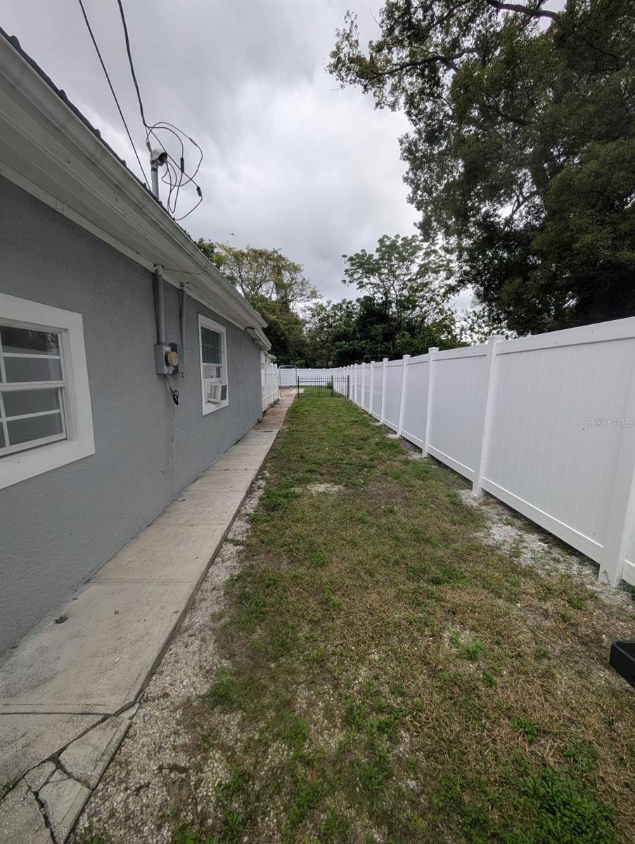 Image 6 of 32 For 793 Eldridge Street