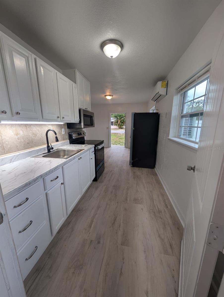 Image 7 of 32 For 793 Eldridge Street