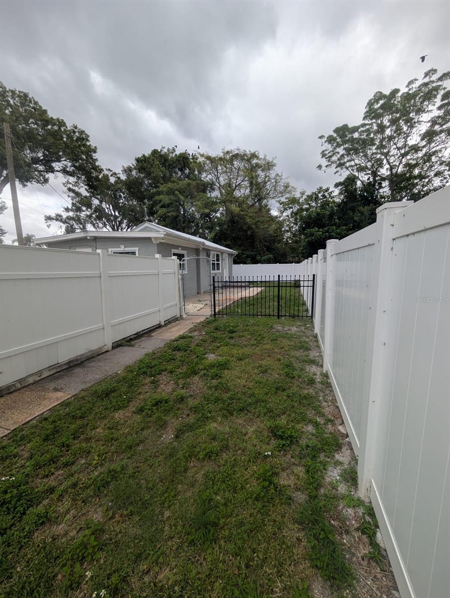 Image 9 of 32 For 793 Eldridge Street