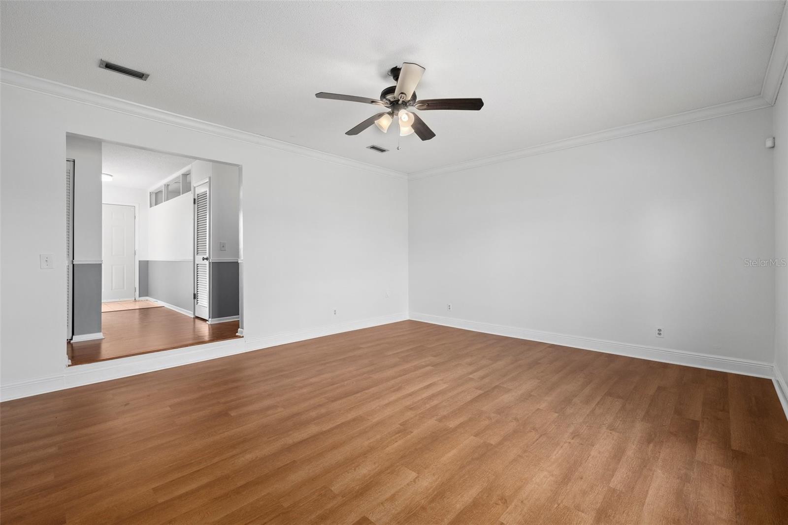 Image 11 of 26 For 2807 Gordon Street N