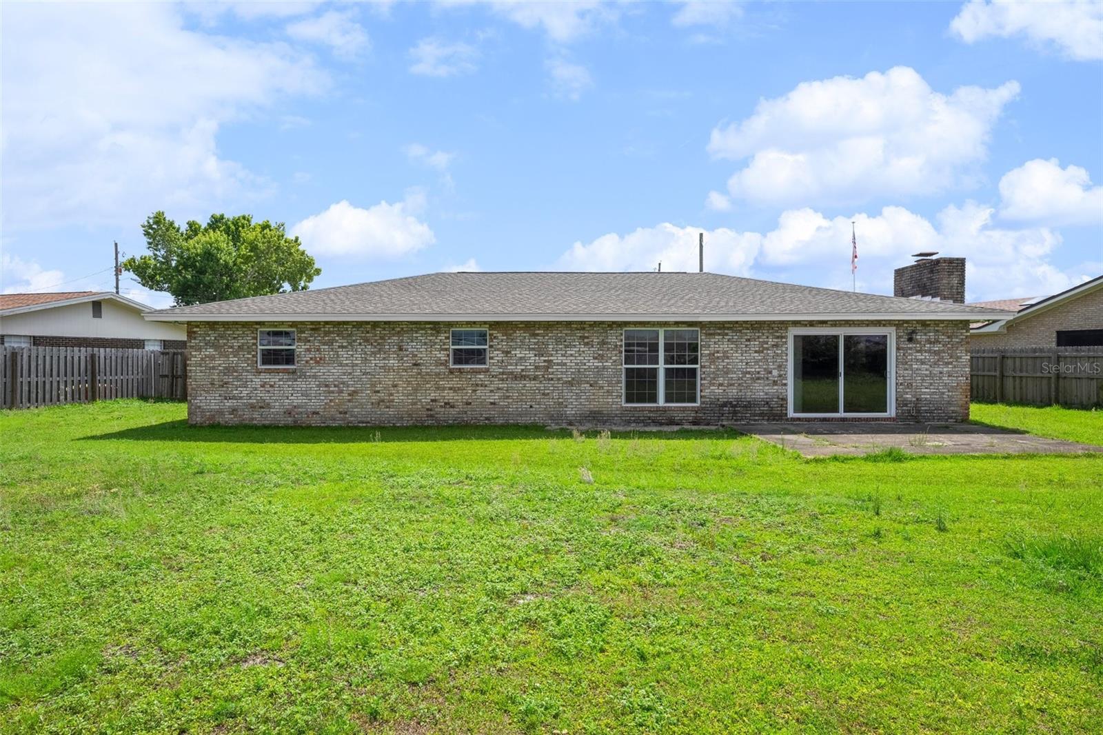 Image 22 of 26 For 2807 Gordon Street N