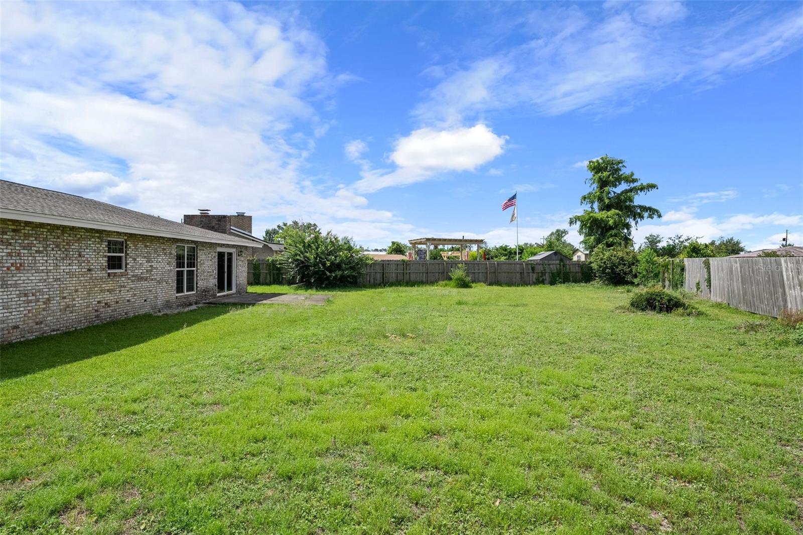 Image 23 of 26 For 2807 Gordon Street N