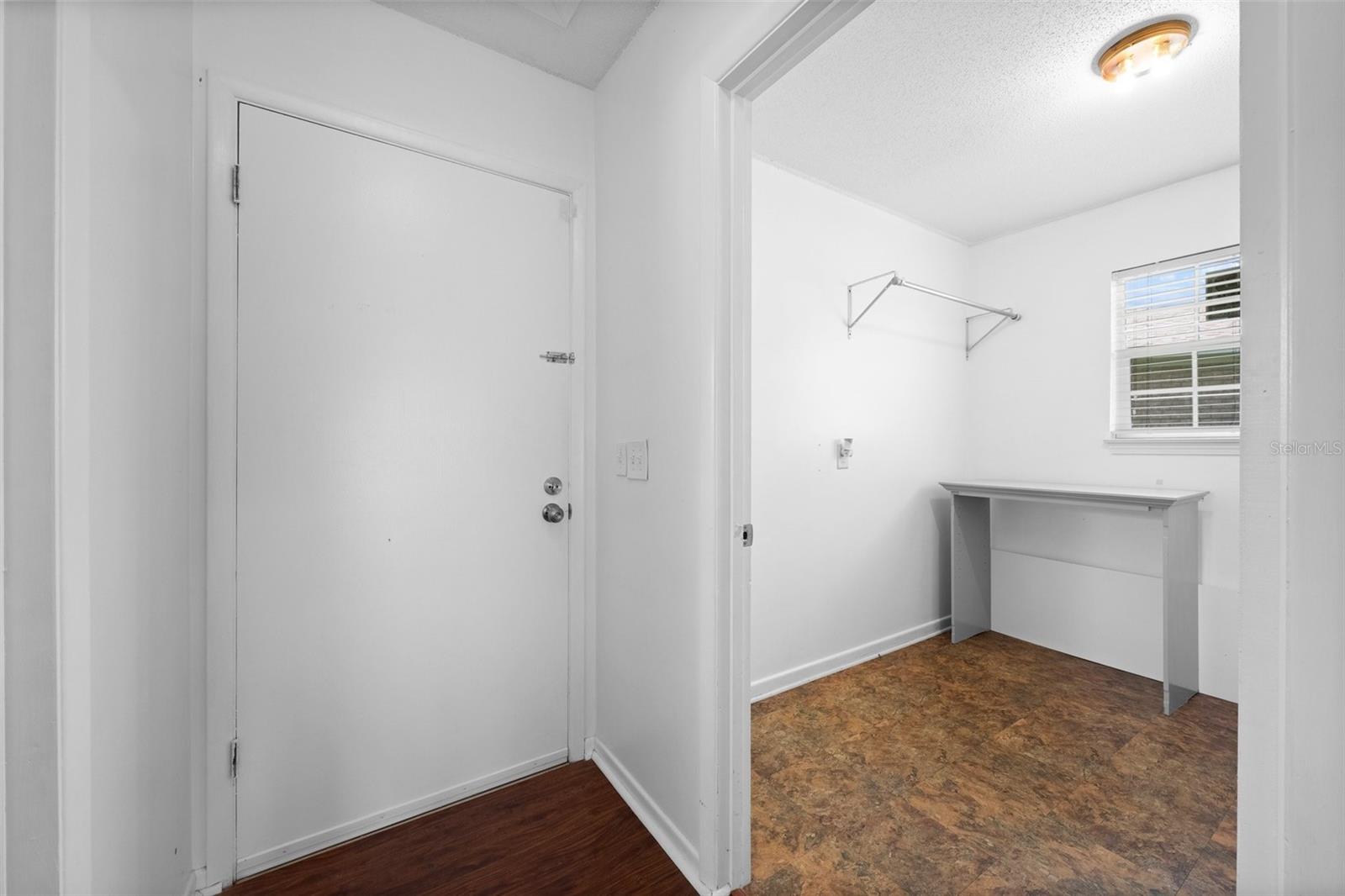 Image 8 of 26 For 2807 Gordon Street N