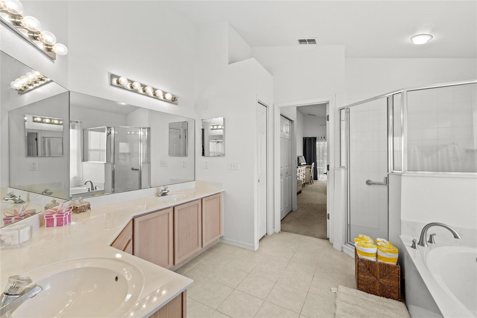 Image 7 of 38 For 235 Ballyshannon Drive